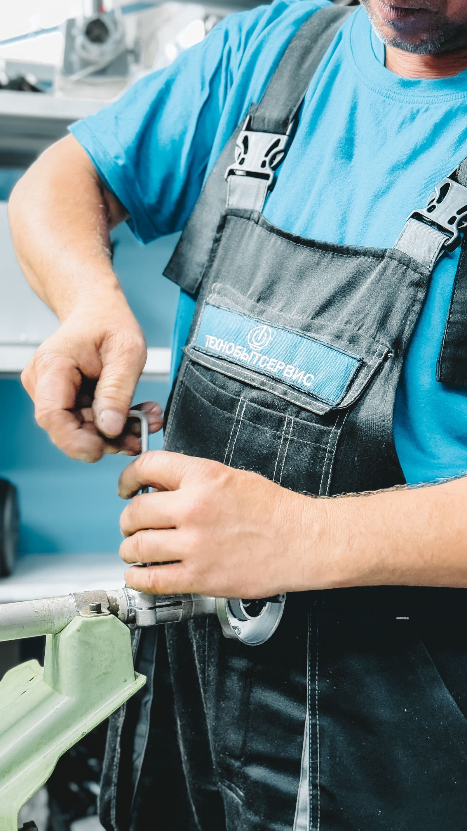 ClearPrice plumber fitting a clean copper pipe joint during a home repair